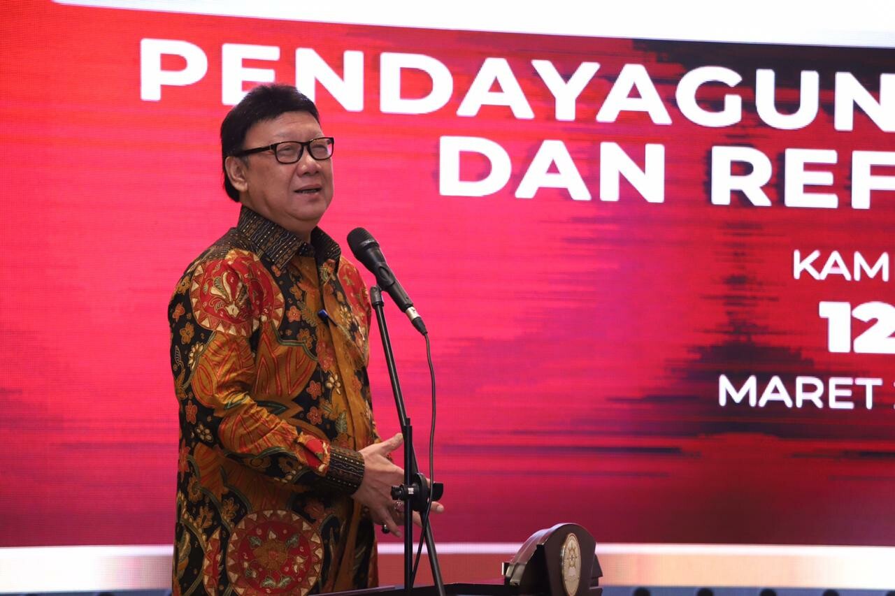 Kementerian Pendayagunaan Aparatur Negara dan Reformasi Birokrasi (Kempan dan RB) menyatakan status tenaga honorer di instansi pemerintah akan dituntaskan pada 2023.
